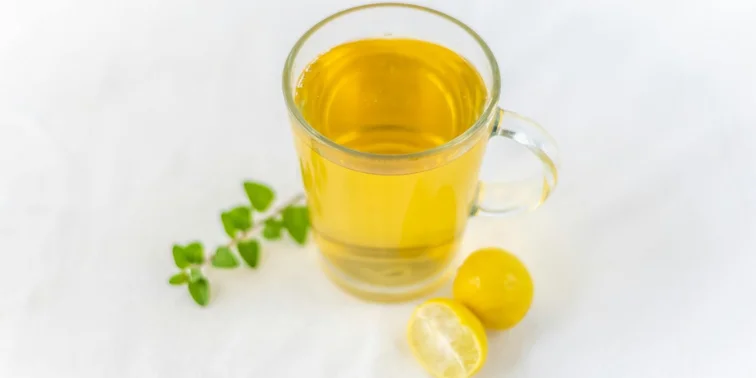 دمنوش مؤثر برای خواب و آرامش شبانه