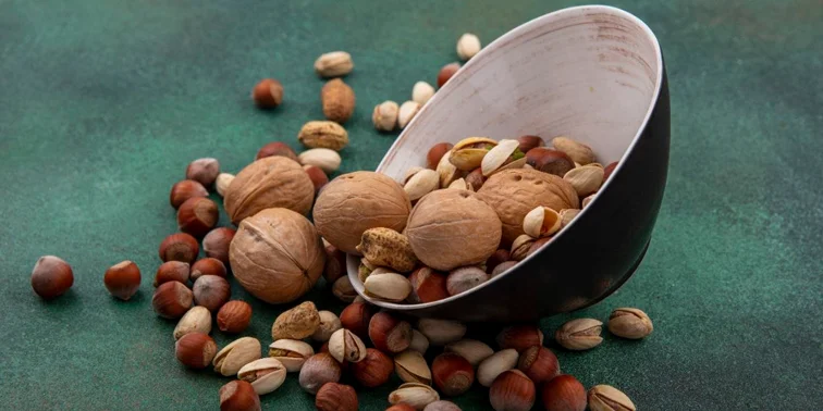 نگهداری صحیح آجیل عید تا پایان نوروز